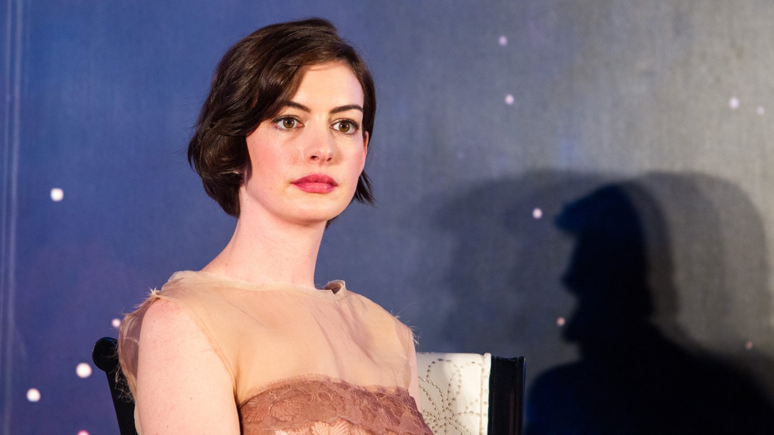 Anne Hathaway had het moeilijk na Oscarwinst, maar kreeg steun van 'Oppenheimer'-regisseur