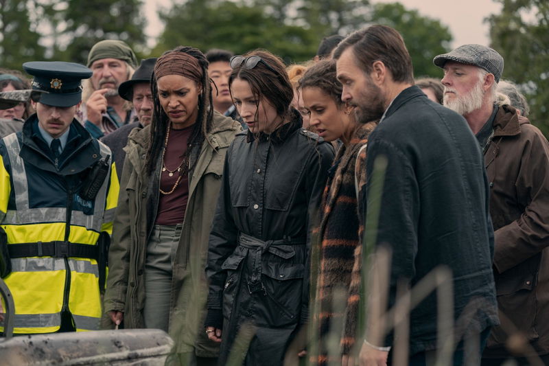 Podcasters onderzoeken mysterieuze verdwijning in nieuwe thrillerserie van Netflix