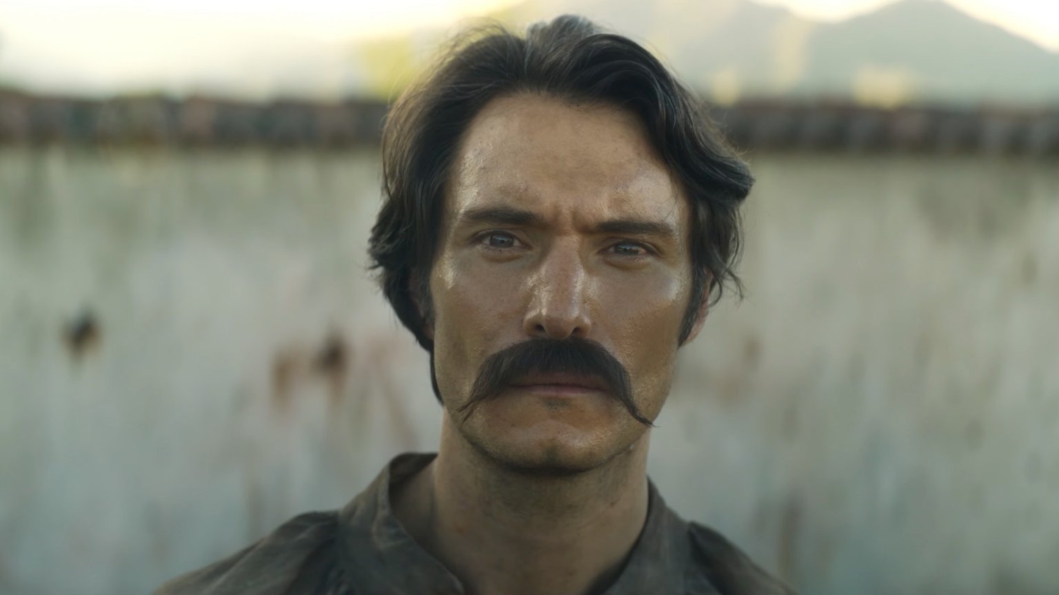 Netflix deelt eerste beelden van nieuwe Colombiaanse serie over intiem familiedrama
