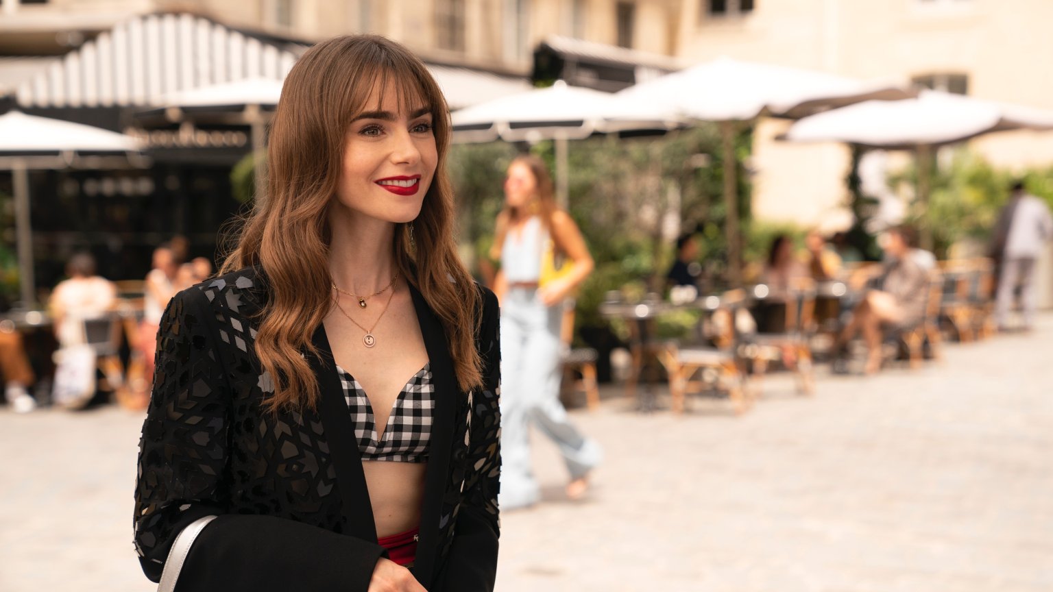 Netflix maakt details bekend over releasedatum lang naar uitgekeken 'Emily in Paris' seizoen 4