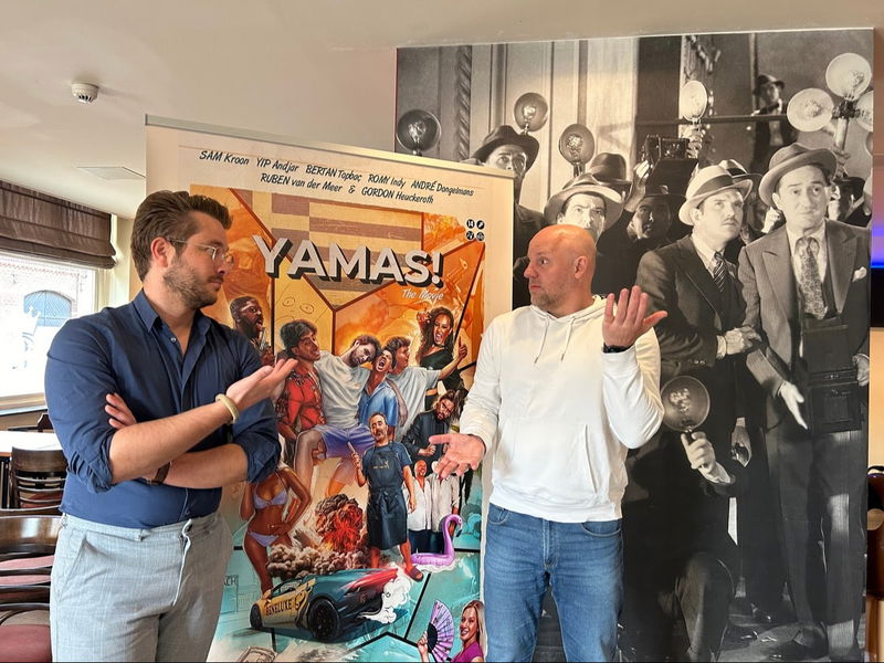 Regisseurs van 'Yamas!' in bioscoop Royal Echt, afbeelding via MCO film