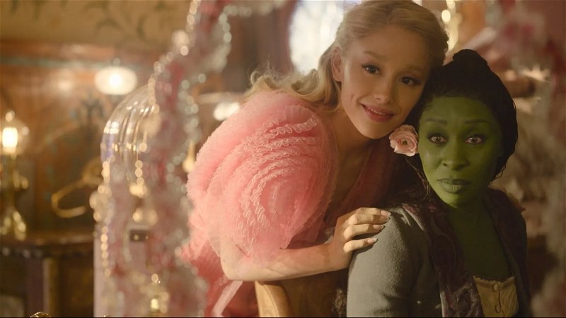 Ariana Grande en Cynthia Erivo schitteren in de magische en muzikale trailer van 'Wicked'