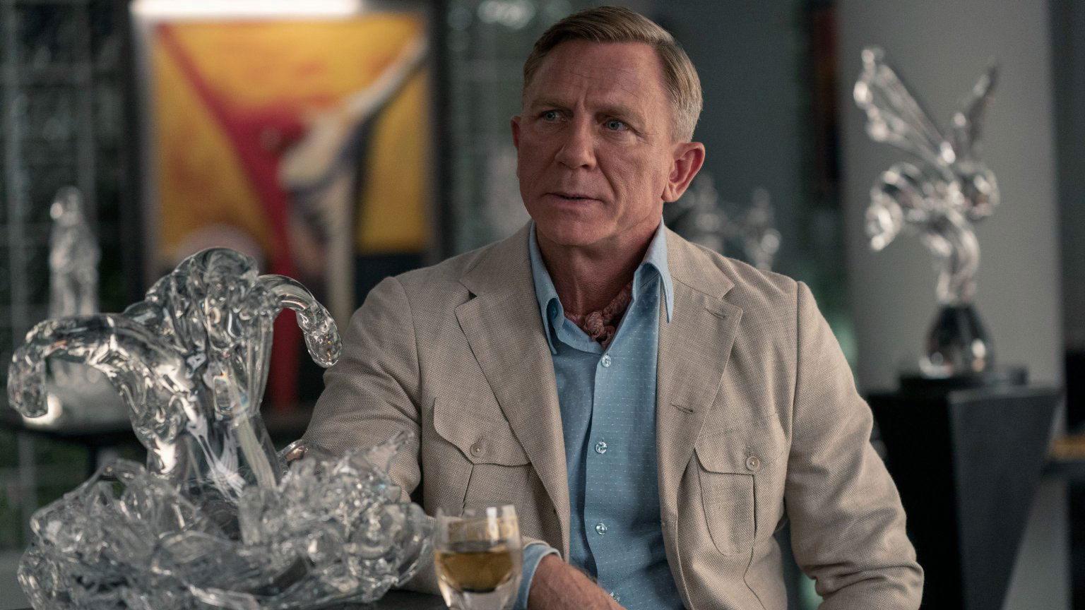 Daniel Craig scoort hoog met meeslepend mysterie op Netflix: 'Briljant leuk!'