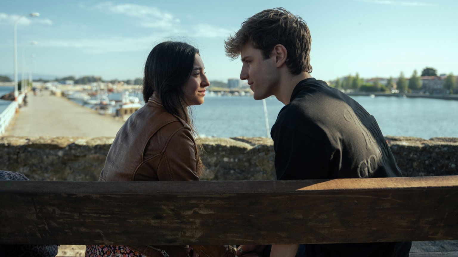 Nieuwe Spaanse misdaadserie over wraak op drugskartel nu te zien op Netflix