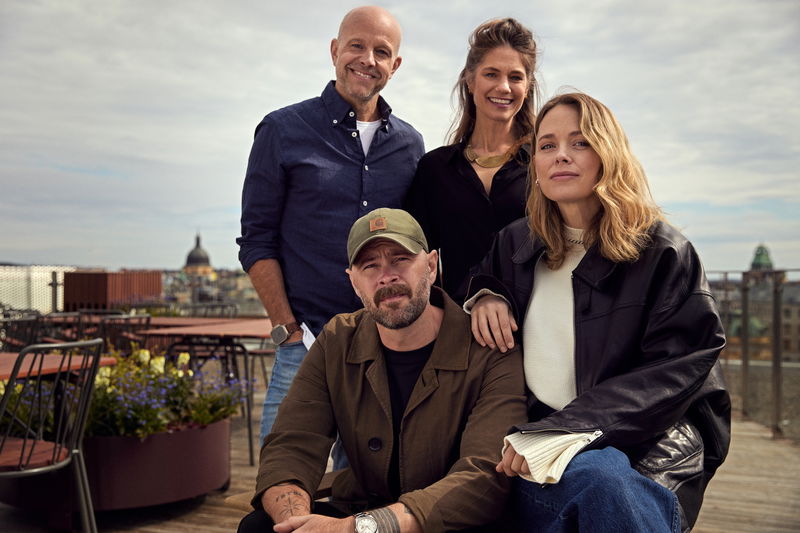 De cast van 'Off Track 2', afbeelding via Netflix / Rickard Aronsson