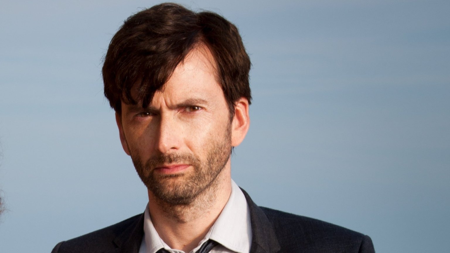 Netflix strikt David Tennant voor nieuw mysterie: 'The Thursday Murder Club'