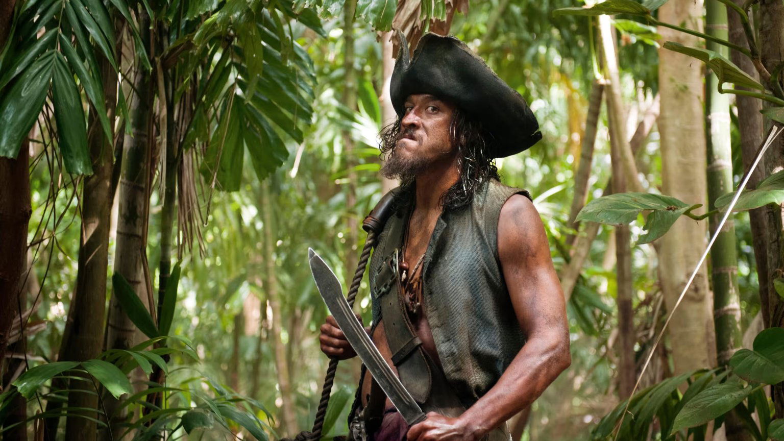 Acteur uit 'Pirates of the Caribbean' overleden na haaienaanval tijdens surfen
