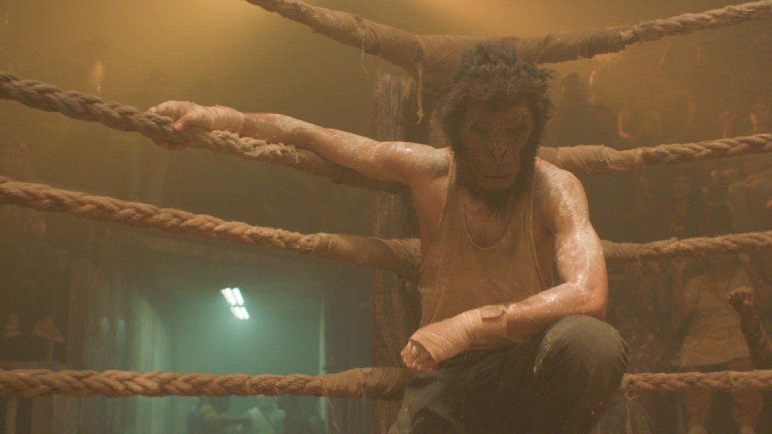 Actiethriller 'Monkey Man' met Dev Patel nu te huur via Pathé Thuis