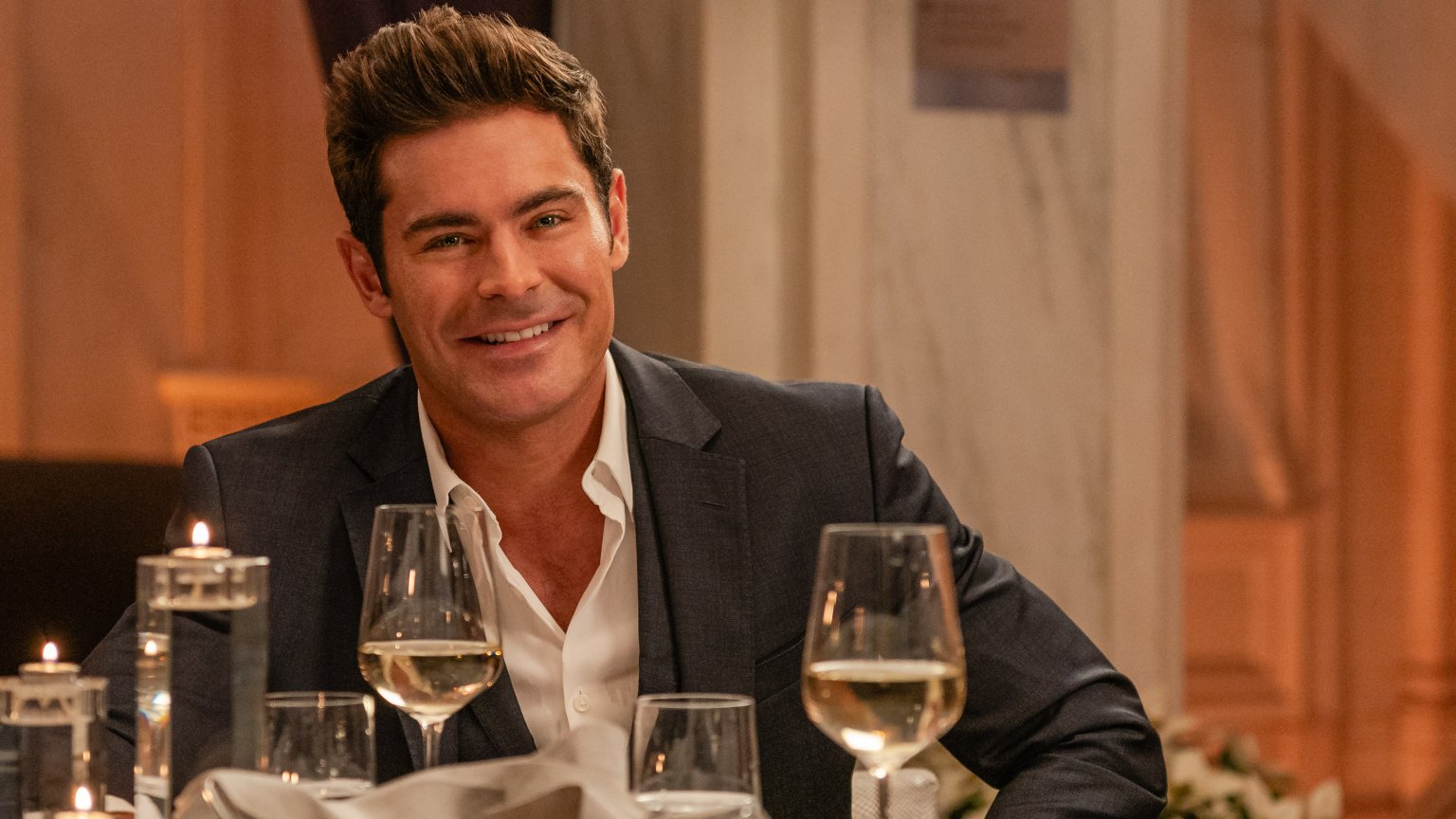 Kijkers tevreden over nieuwe Netflix-film met Zac Efron: 'Voorspelbaar maar erg grappig'