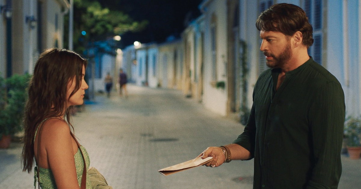 'Find Me Falling' op Netflix: alles over de nieuwe muzikale romcom ...