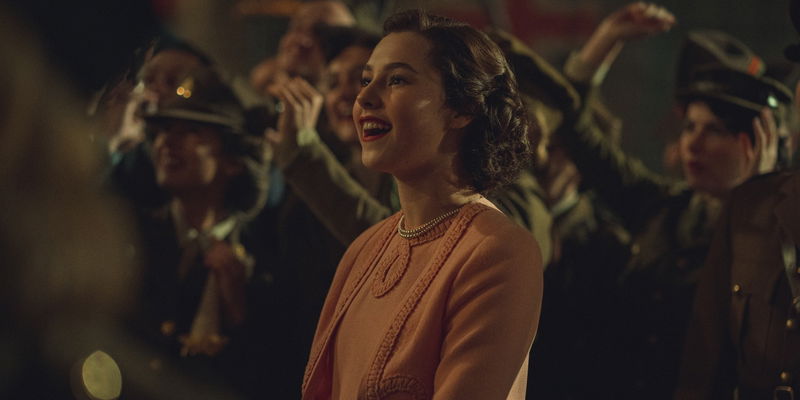 Still 'The Crown' via Netflix/Justin Downing