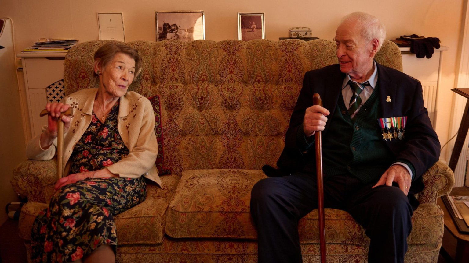 Laatste film van gepensioneerde Oscarwinnaar Michael Caine komt naar Netflix
