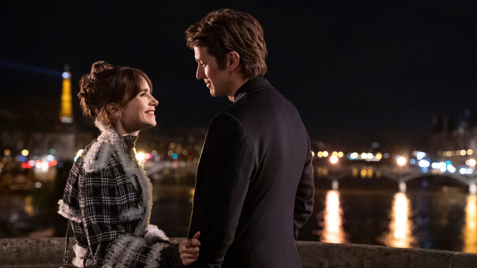 Nieuwe afleveringen 'Emily in Paris' nu eindelijk te zien op Netflix