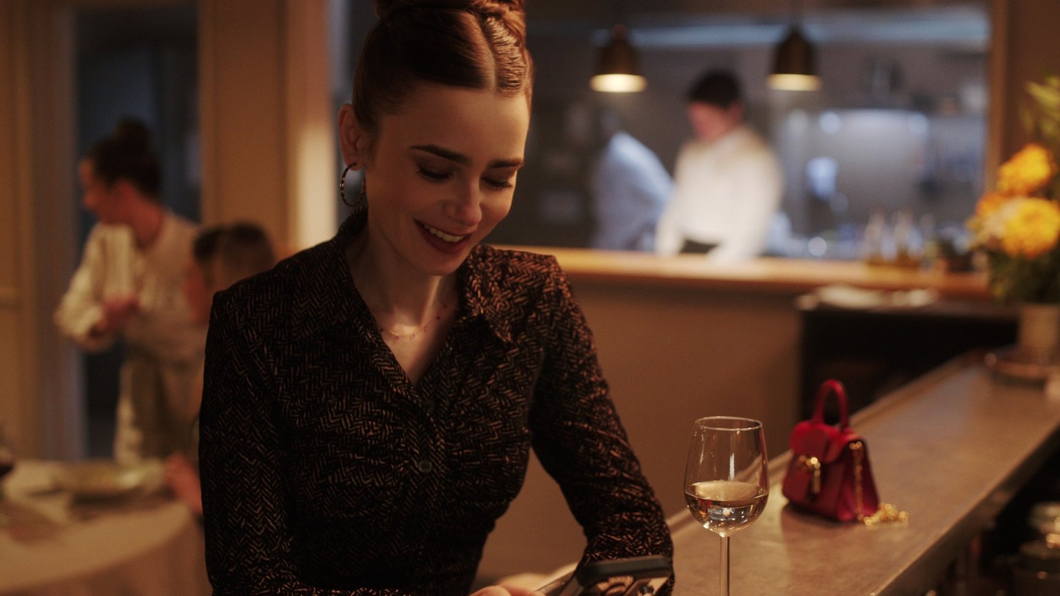 Wanneer verschijnt deel 2 van 'Emily in Paris' seizoen 4 op Netflix?