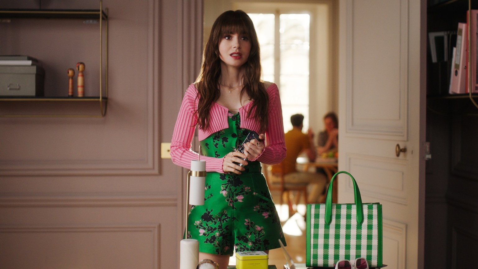 Recensie 'Emily in Paris' seizoen 4A