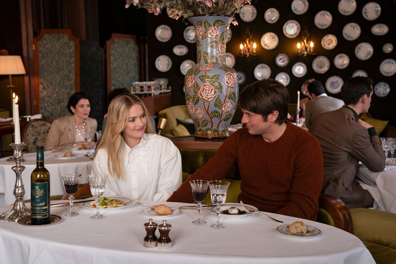 Nieuwe beelden en details onthuld van 'Emily in Paris' seizoen 4B