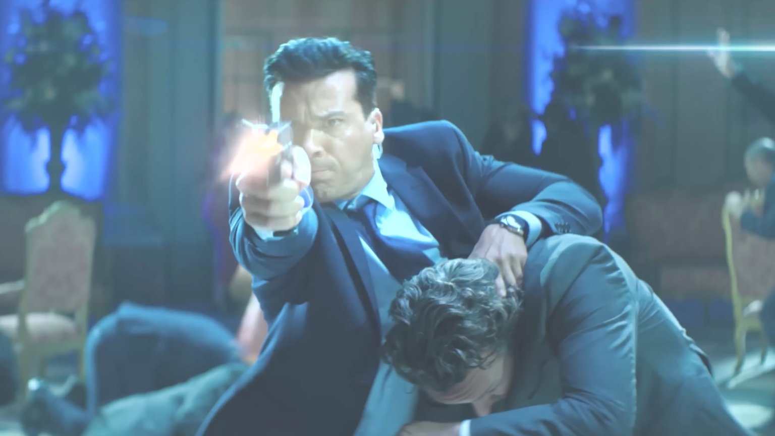 'Paris Has Fallen' trailer: Parijs ligt onder vuur in nieuwe actieserie