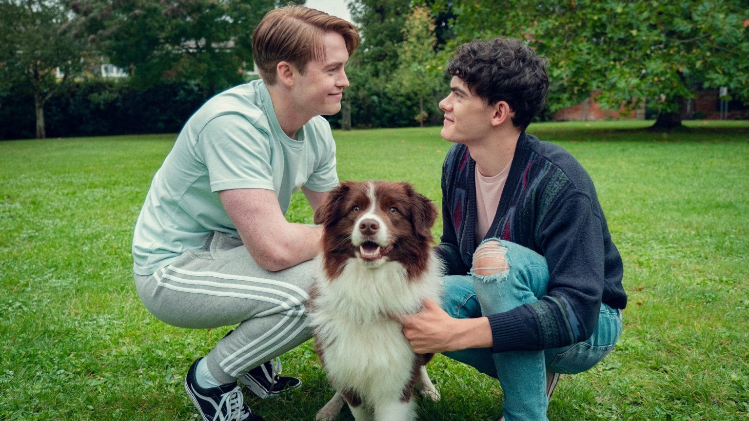 Charlie en Nick nemen afscheid van elkaar in nieuw fragment 'Heartstopper' seizoen 3