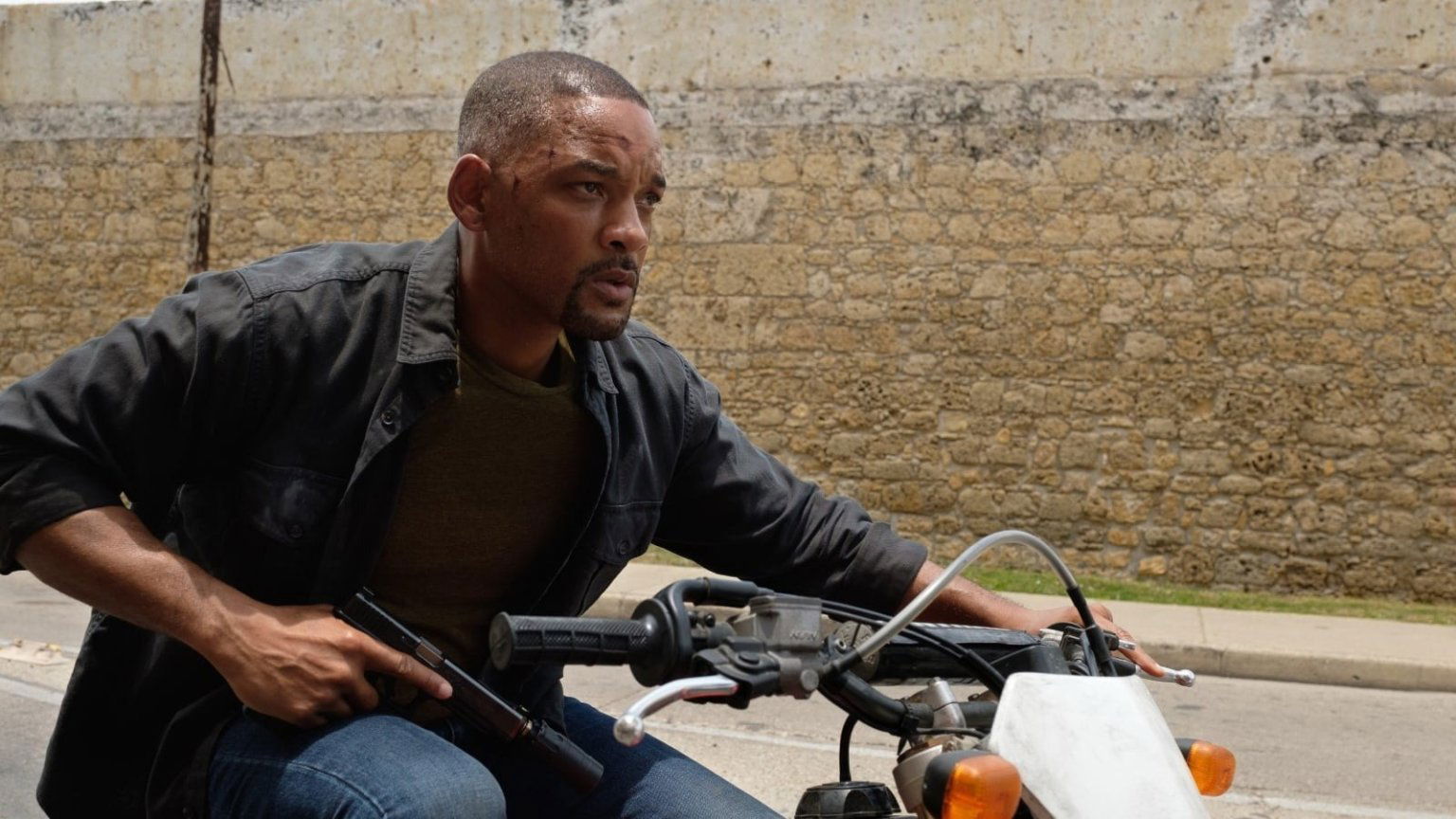Will Smith scoort weer goed op Netflix met spionagethriller: 'Stuk leuker dan gedacht'