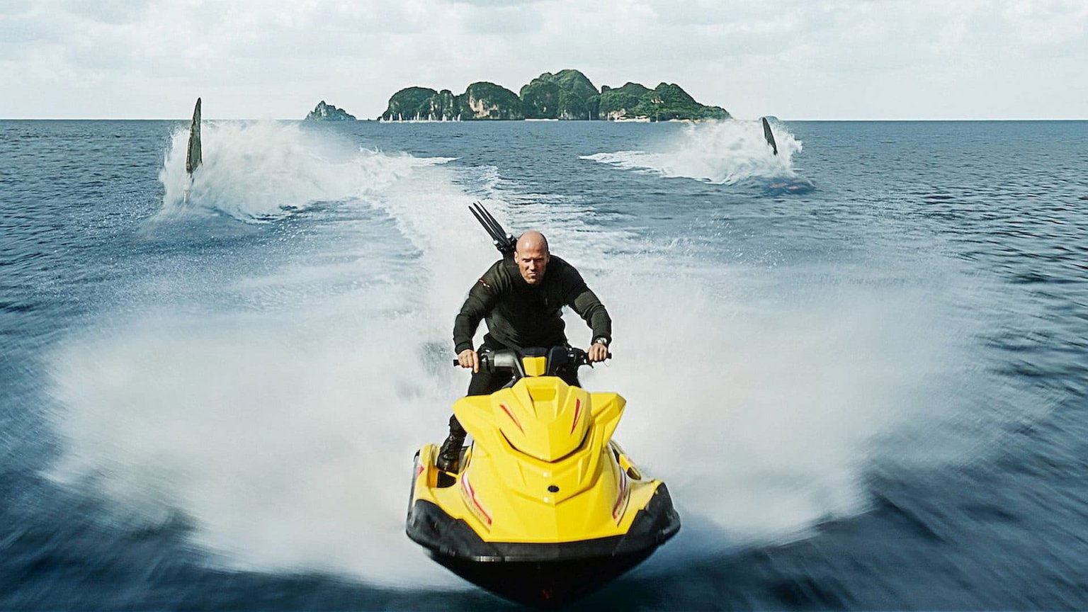 Meeslepende haaienfilm met Jason Statham vanaf vandaag te zien op Netflix