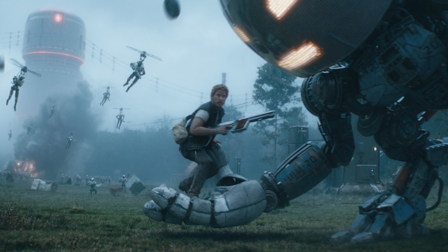 Netflix deelt eerste beelden van Chris Pratt in nieuwe sci-fi van 'Avengers: Endgame'-regisseurs