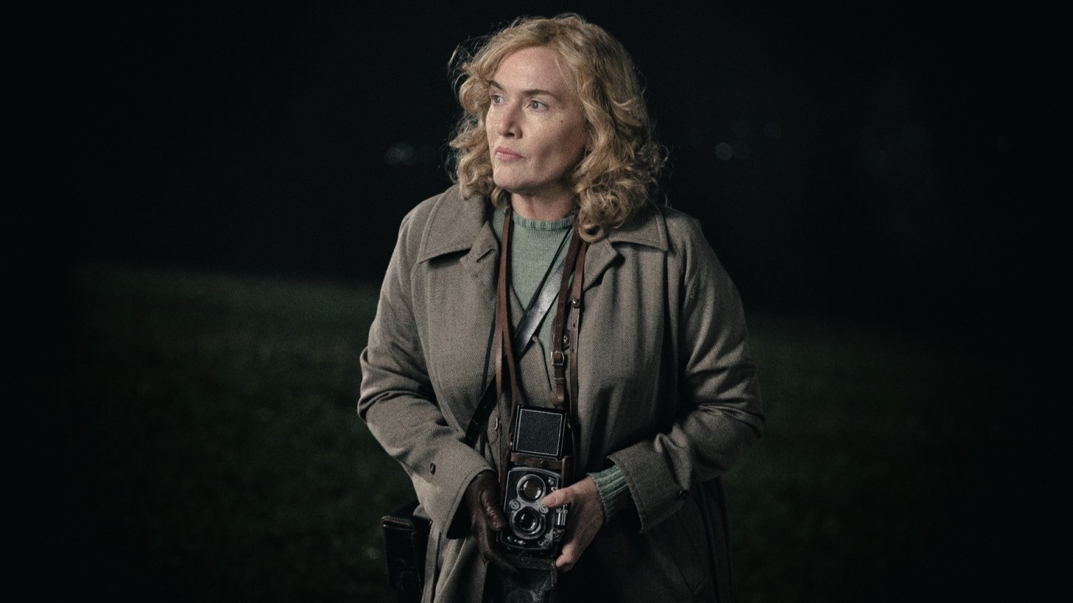 Kate Winslet vanaf vandaag te zien als oorlogsfotograaf in waargebeurd WOII-drama