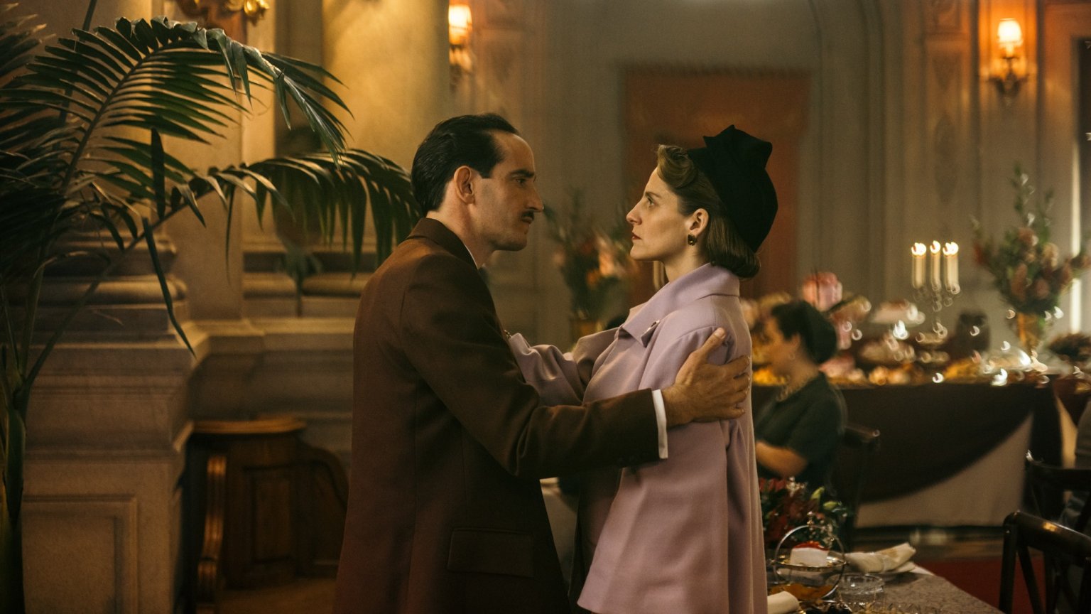 Positieve recensies voor nieuwe intieme Netflix-film: 'Zorgvuldig gemaakt kostuumdrama'