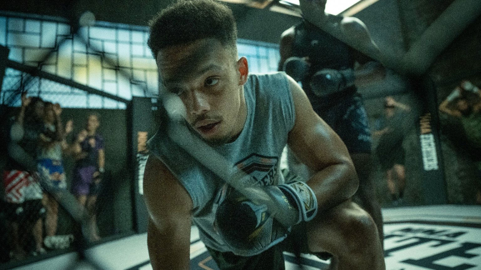 'La Cage' trailer: dramaserie over MMA-vechter heeft releasedatum op Netflix