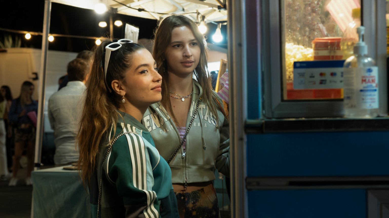 Jong schoolmeisje raakt vermist in bloedstollende trailer voor Italiaanse Netflix-serie 'Adorazione'