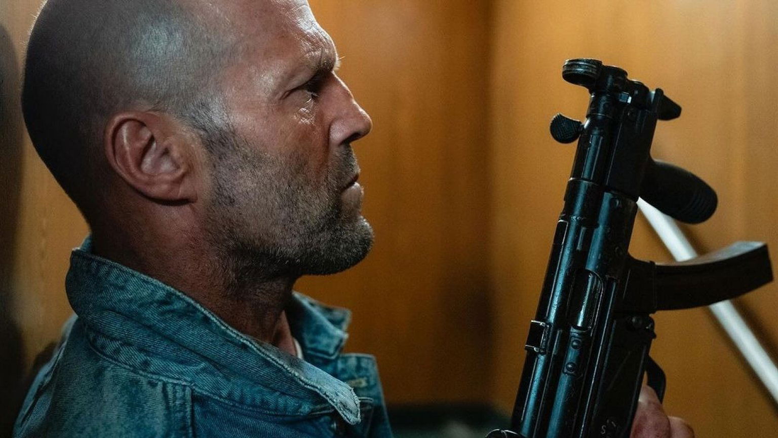 Eerste beeld onthuld van Jason Statham in nieuwe actiethriller 'Mutiny'
