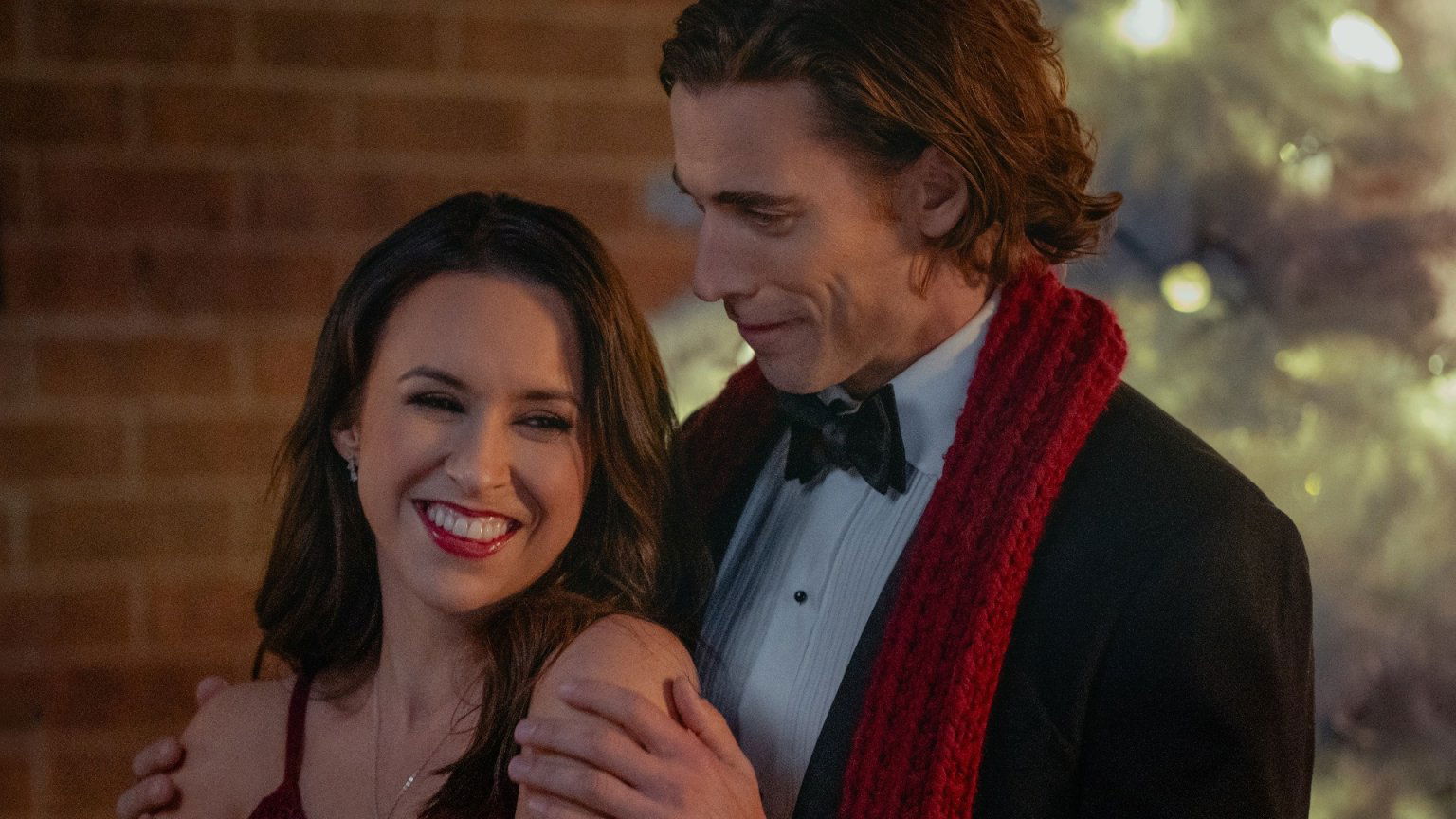 Nieuwe romantische kerstfilm domineert Netflix: 'Verrassend leuk!'