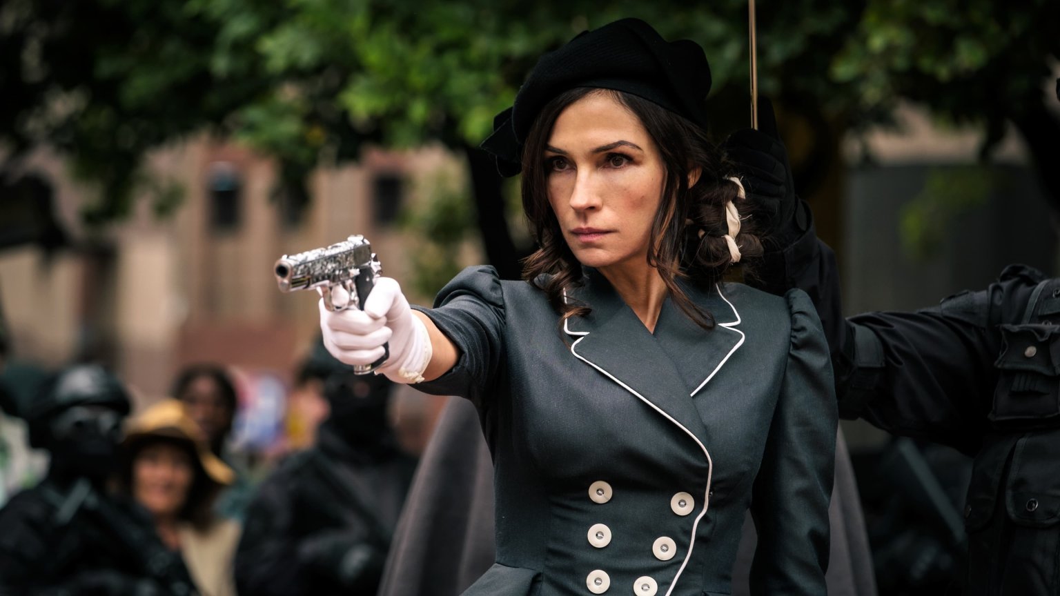 Famke Janssen komt naar Netflix met post-apocalyptische actiefilm