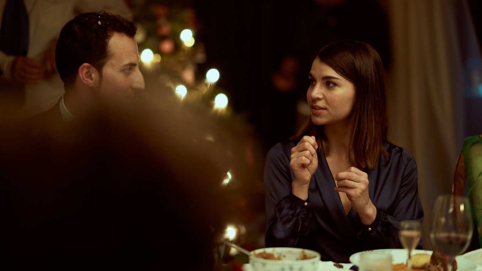 Bingend de feestdagen door: dit zijn de 5 beste kerstseries op Netflix