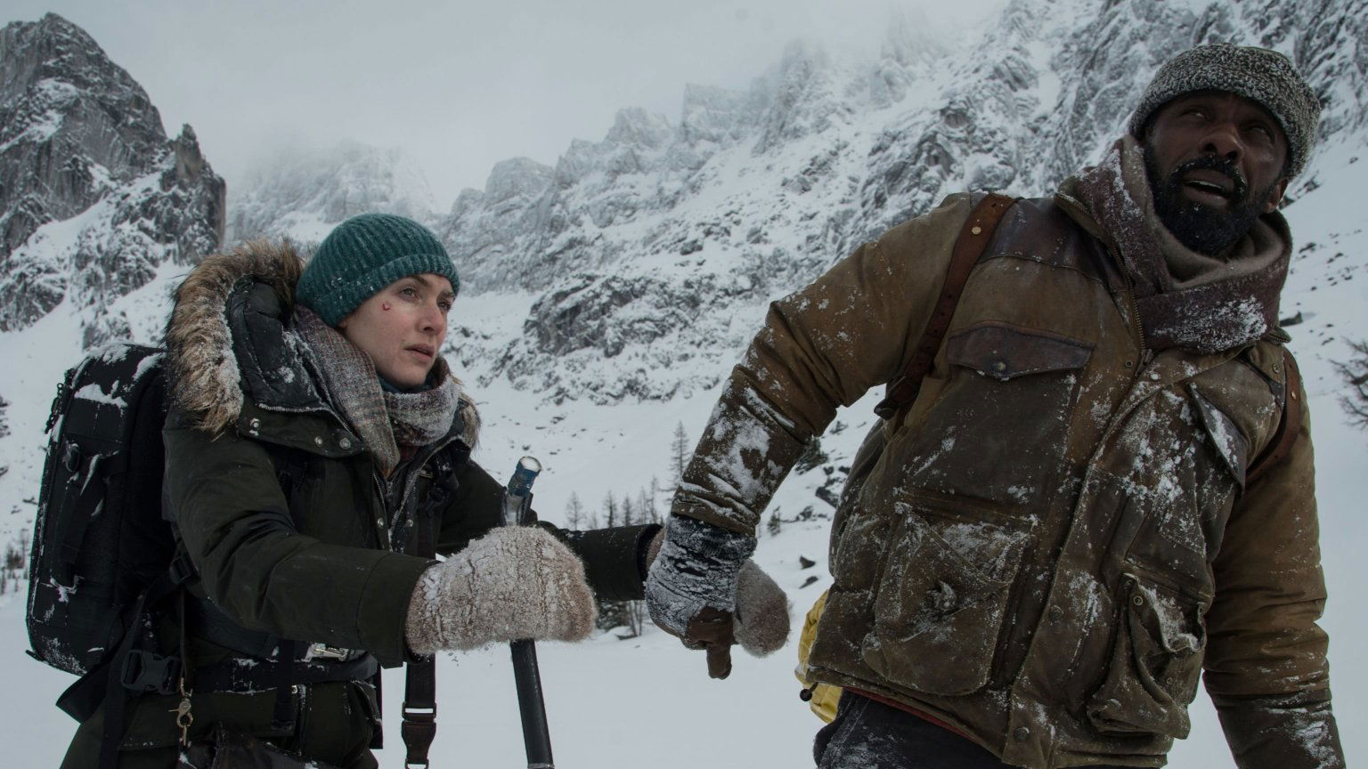 Kate Winslet nu te zien op Netflix in avontuurlijk drama over vliegtuigcrash