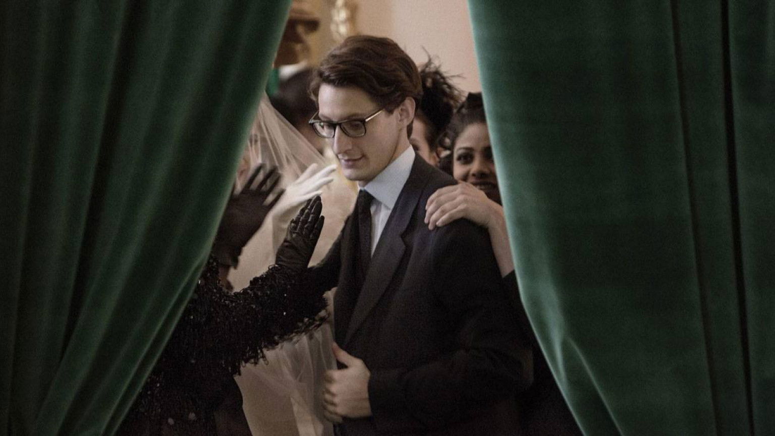Recensie 'Yves Saint Laurent'