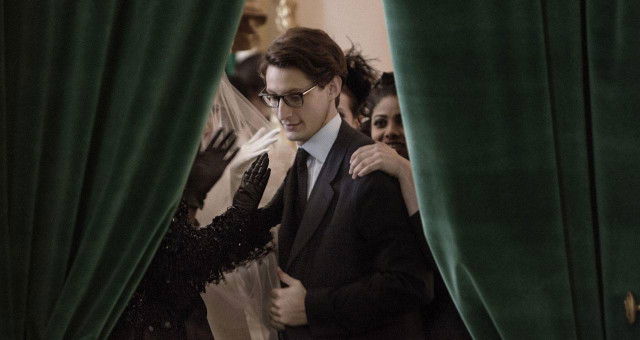 Recensie 'Yves Saint Laurent'