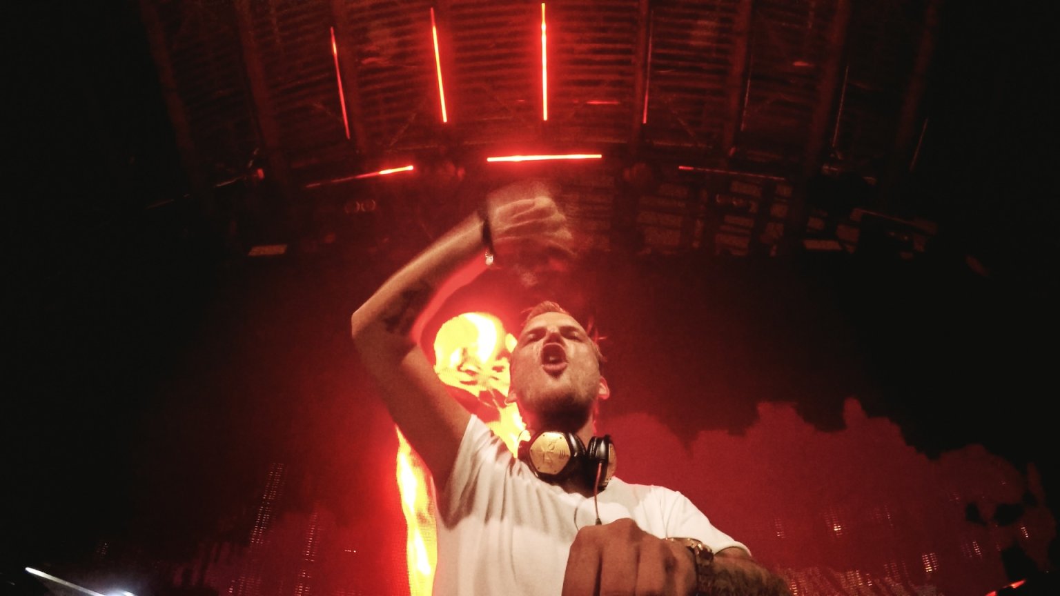 Intieme nieuwe docu over Zweedse DJ Avicii nu te zien op Netflix