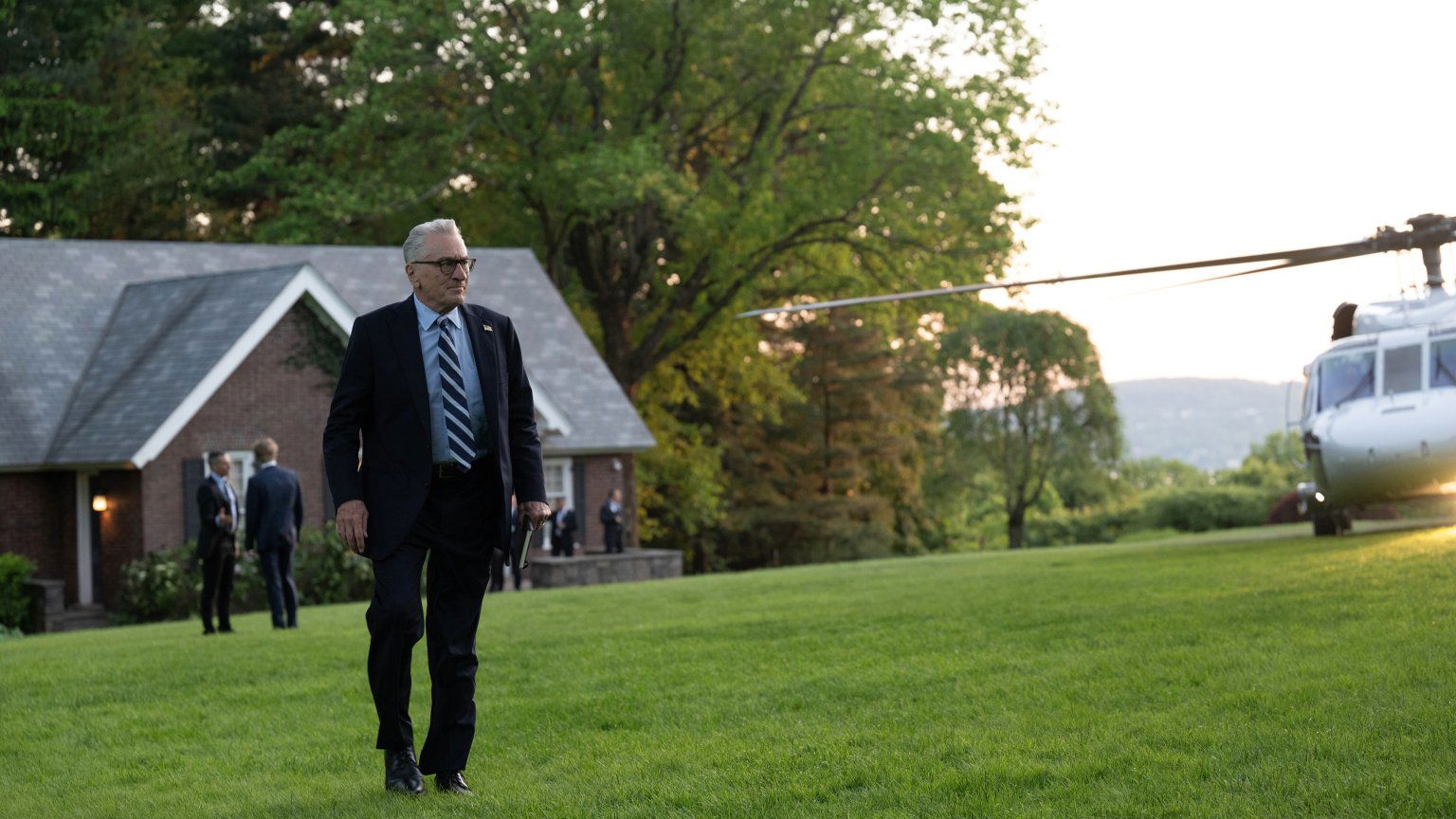 Netflix gunt kijkers sneak peek van nieuwe serie met Robert De Niro