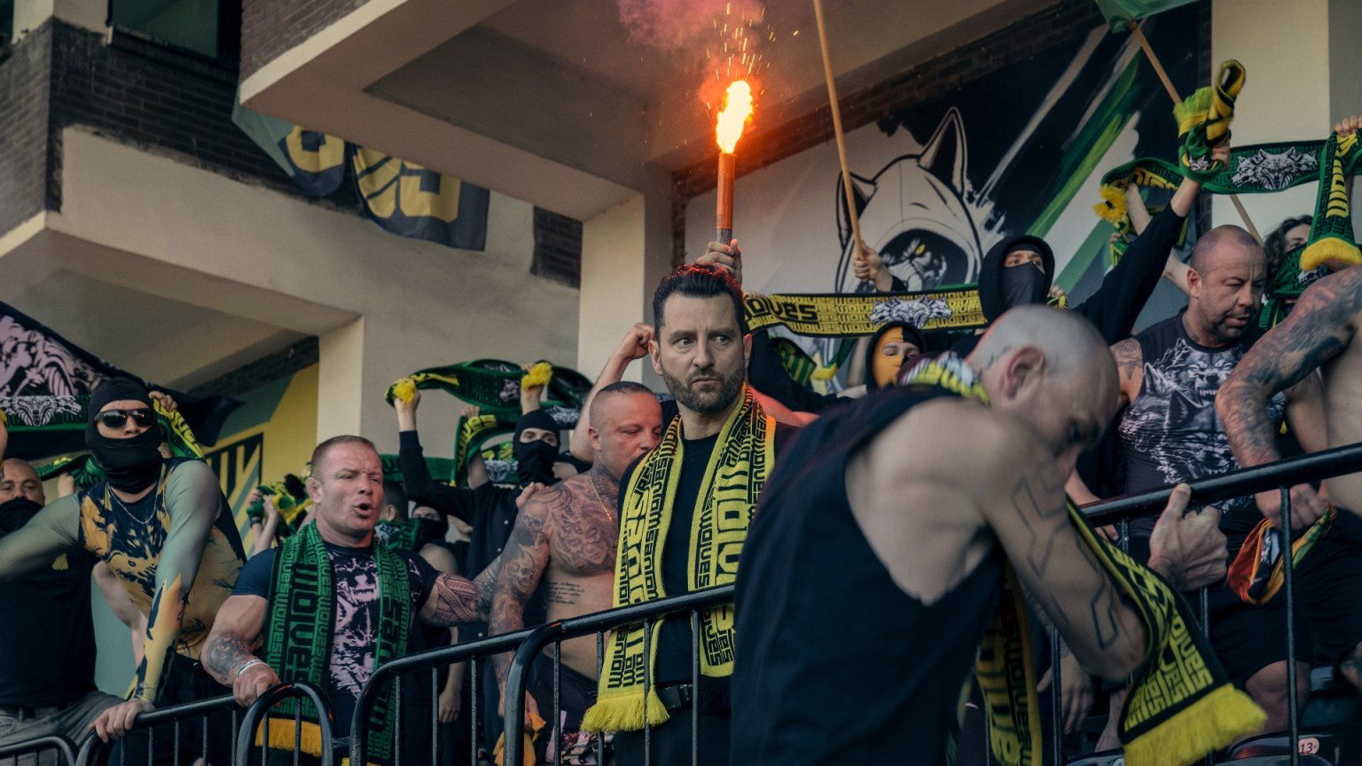 'The Hooligan' trailer: misdaadserie over rivaliserende voetbalclubs bijna op Netflix