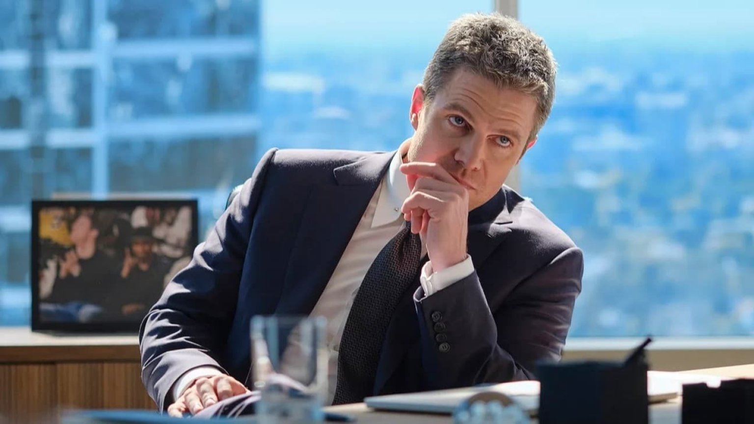 Trailer 'Suits: L.A.': release van spin-offserie met Stephen Amell aanstaande