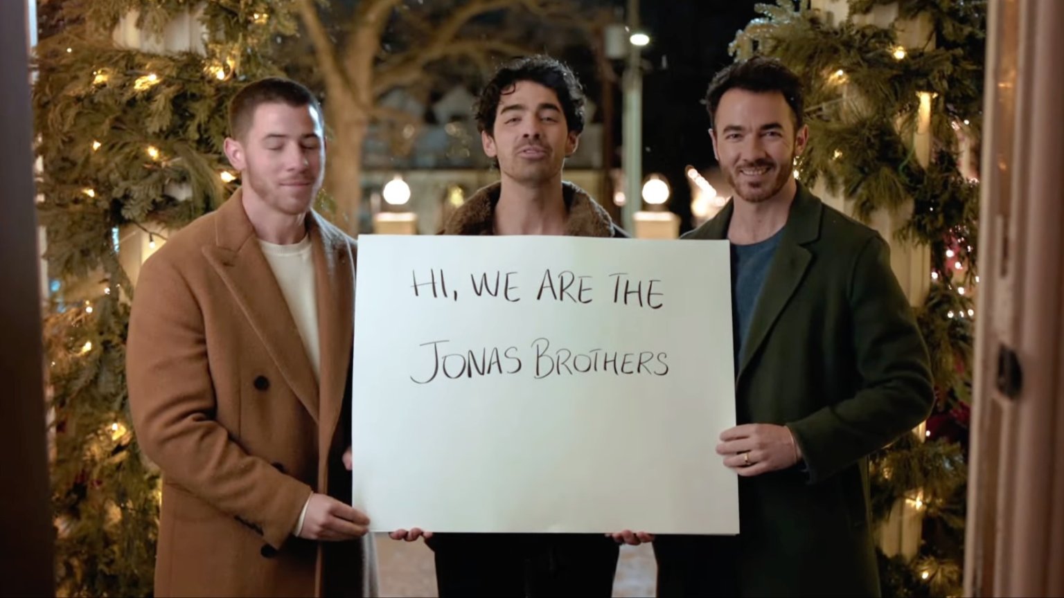 De Jonas Brothers spelen de hoofdrol in nieuwe kerstfilm van Disney+