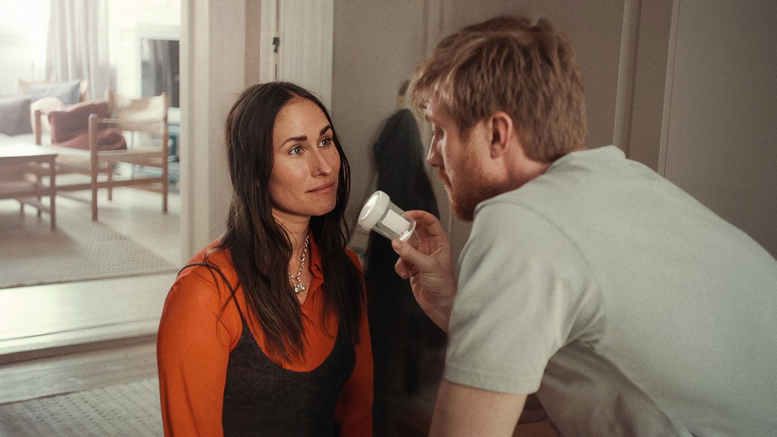 Netflix onthult nieuwe beelden en releasedatum van romantisch Deens drama 'Sult'