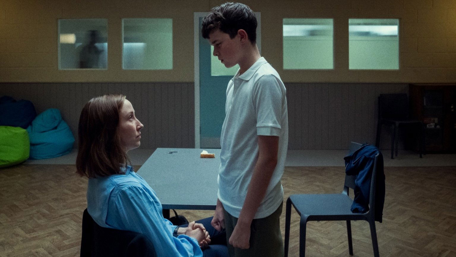 Netflix deelt de trailer van ingrijpende Britse thrillerserie over tienermoord