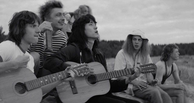 Recensie 'Leto'
