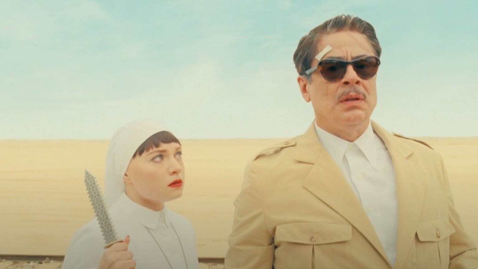 Trailer van nieuwe Wes Anderson-film met Benicio Del Toro en Tom Hanks nu te zien