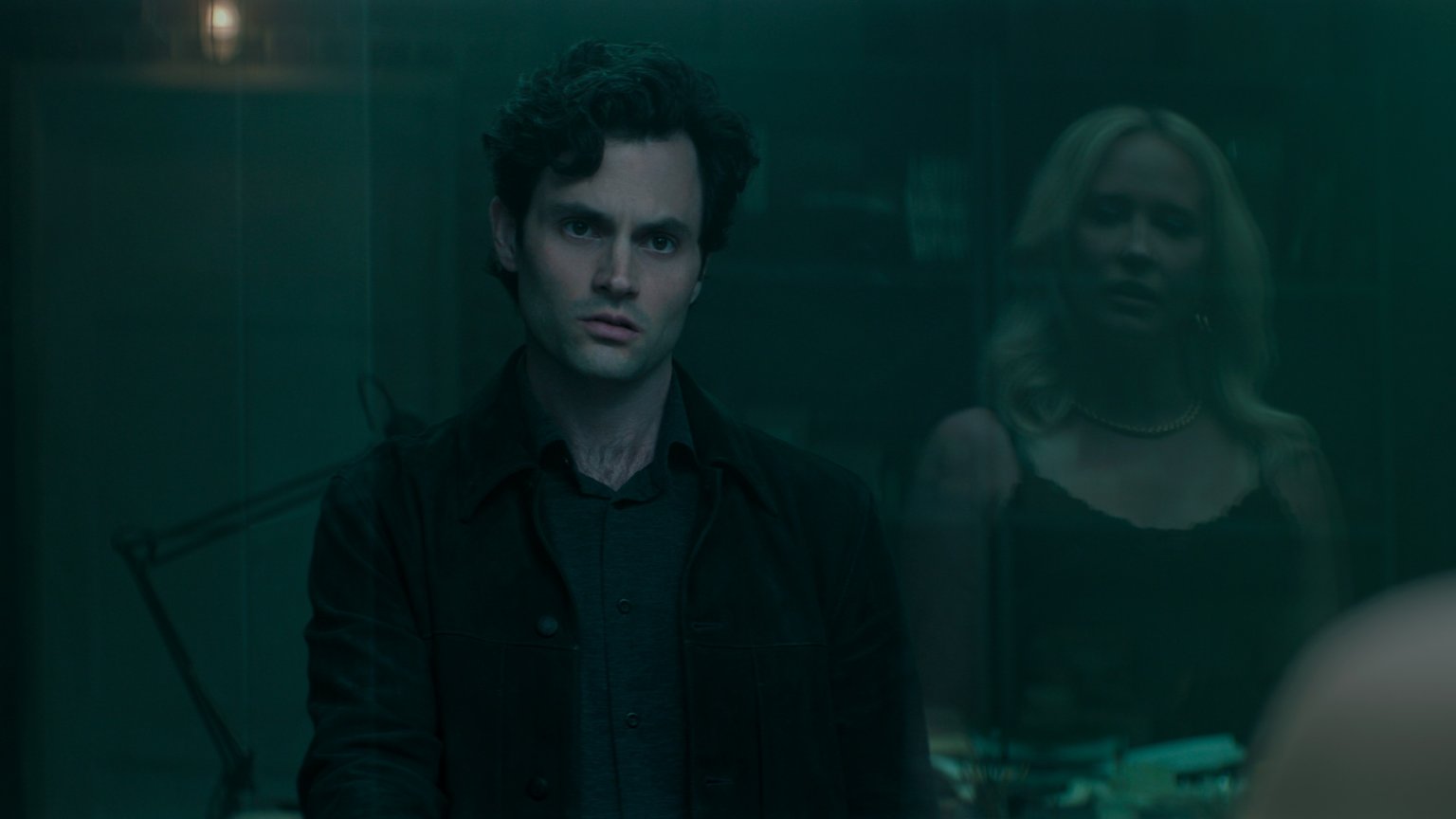'You'-makers onthullen alternatieve eindes slotseizoen: 'Meerdere opties verkend'