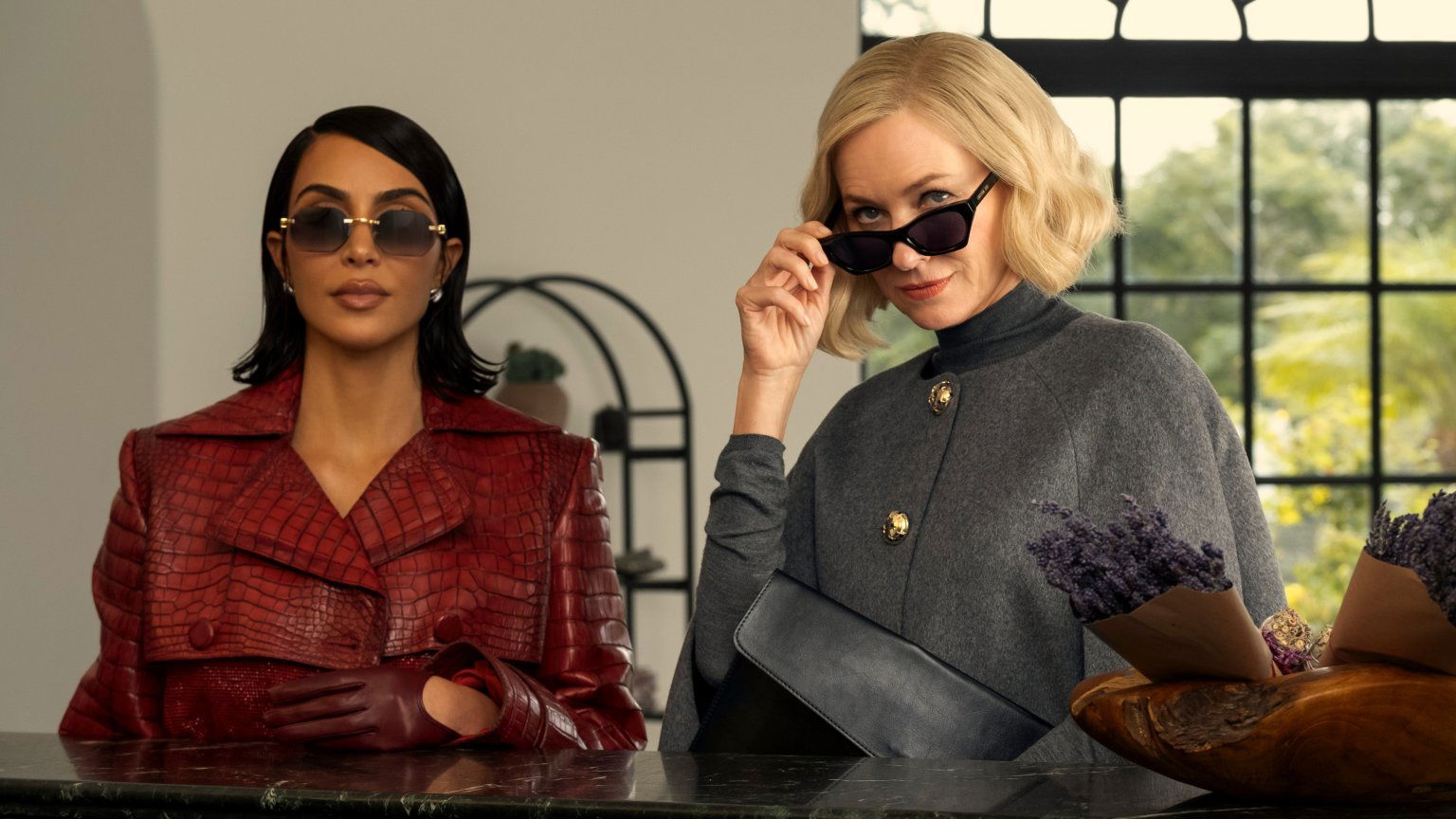 Disney+ onthult eerste beelden van nieuwe advocatenserie van 'American Horror Story'-maker