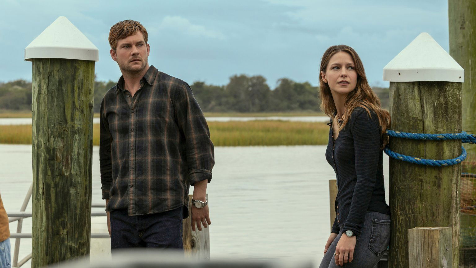 Vissersfamilie Buckley balanceert op de rand van de afgrond in trailer Netflix-serie 'The Waterfront'