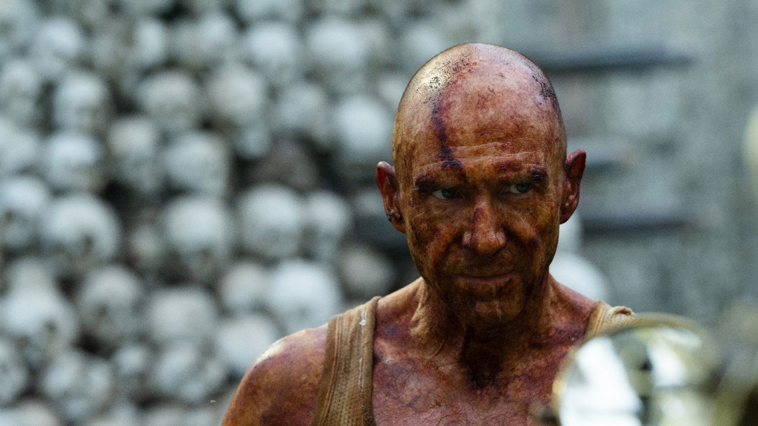 Nieuwe bloederige horrorfilm met Ralph Fiennes vanaf deze week te zien