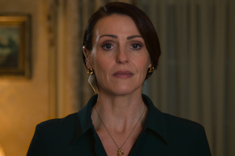 Still 'Hostage' via Netflix
